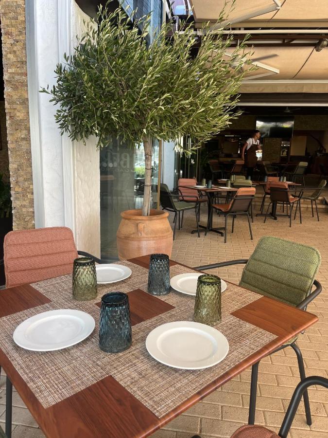 Papho'S Mare Apts Paphos מראה חיצוני תמונה