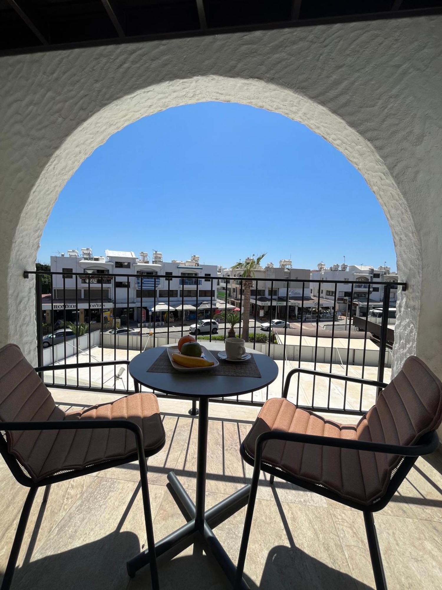 Papho'S Mare Apts Paphos מראה חיצוני תמונה